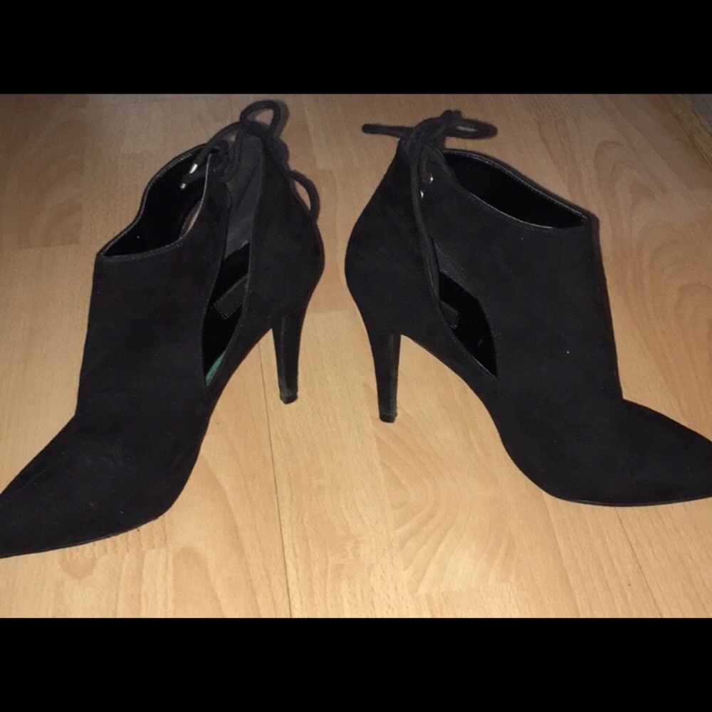 Great condition worn once!